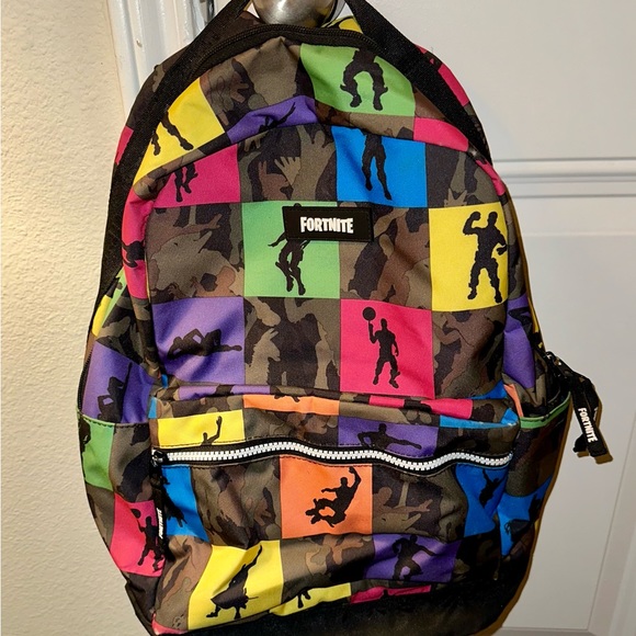 Colorful Fortnite Backpack - Picture 6 of 8